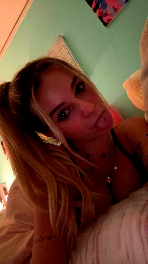 kaitlyn_krems snapchat image archive image