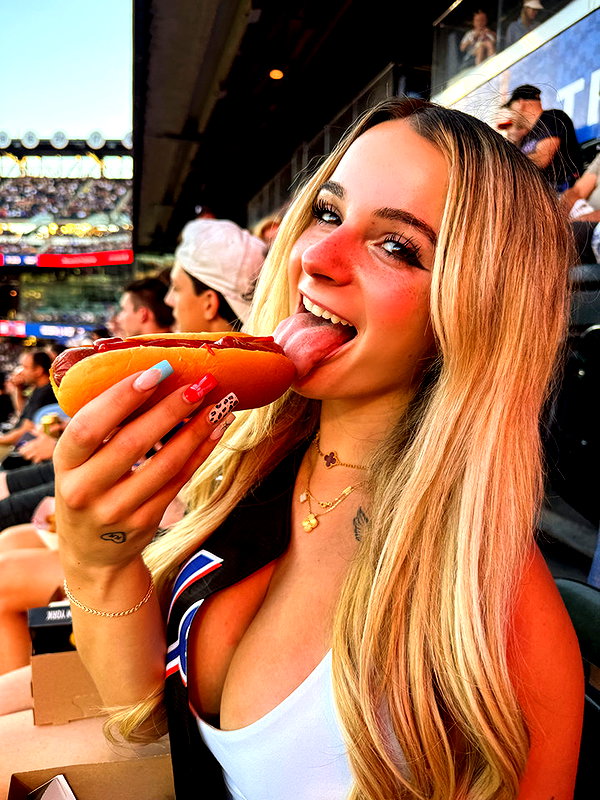 kaitlyn_krems snapchat image archive image