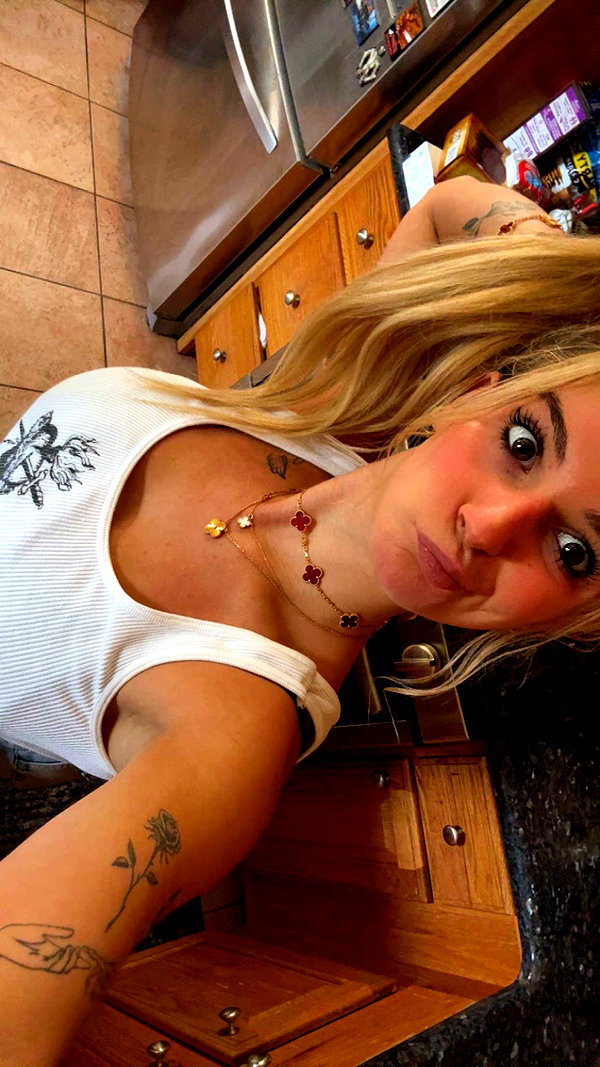 kaitlyn_krems snapchat image archive image