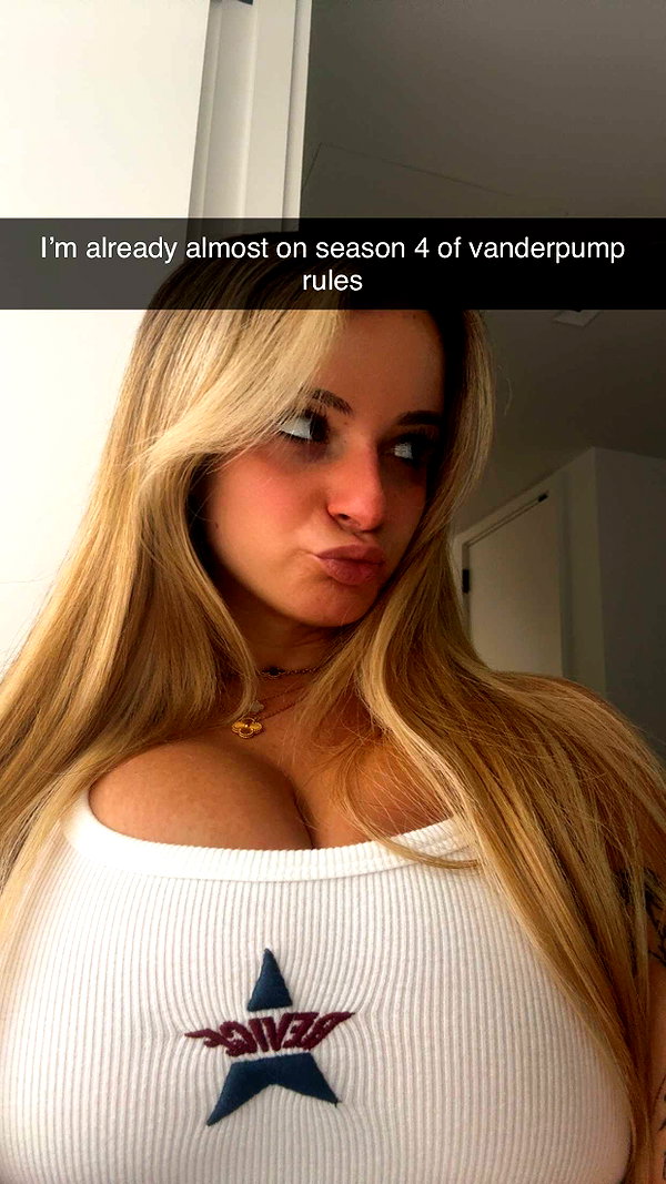 kaitlyn_krems snapchat image archive image