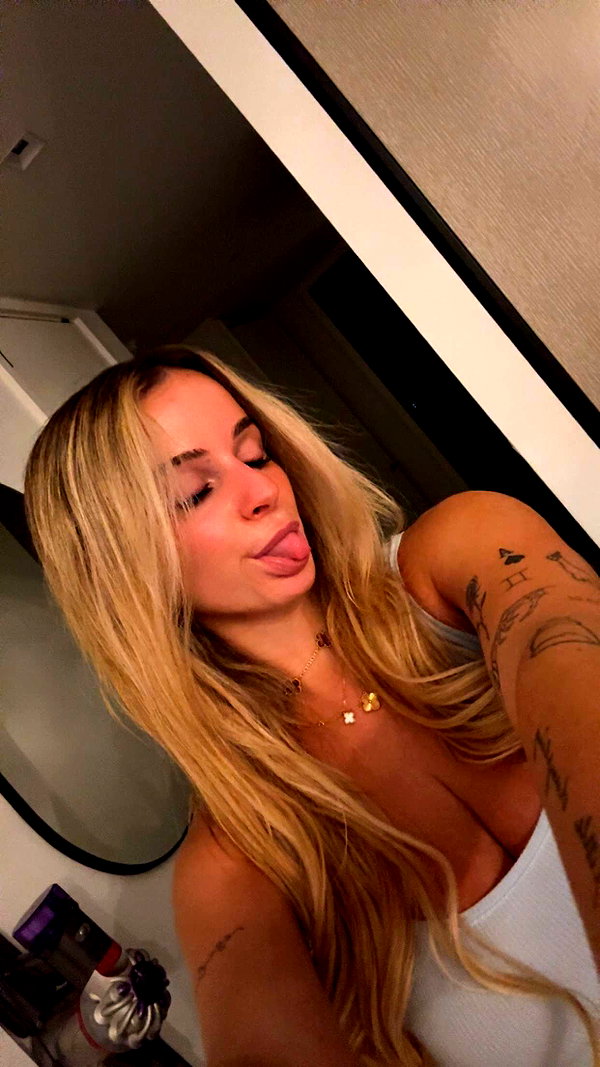 kaitlyn_krems snapchat image archive image