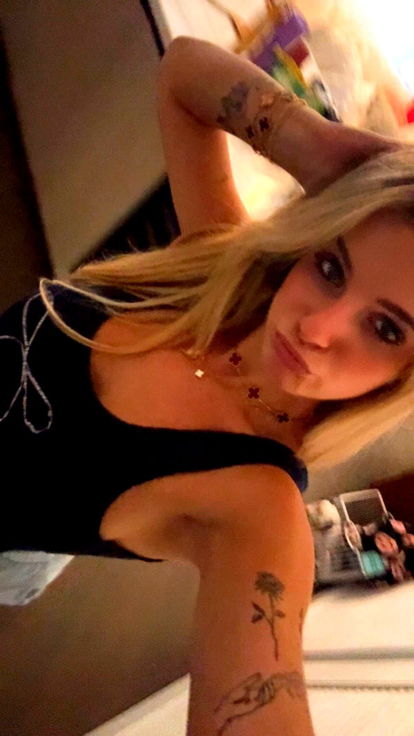 kaitlyn_krems snapchat image archive image