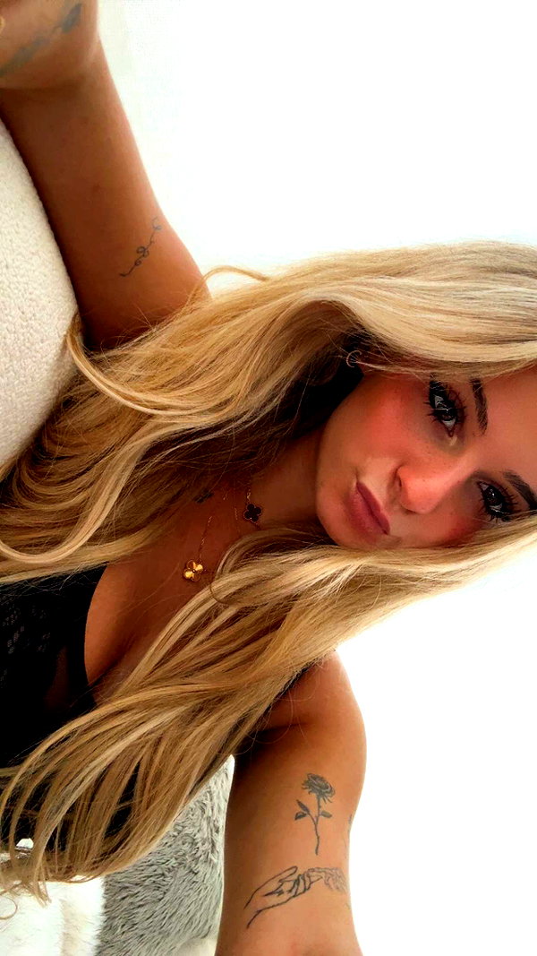 kaitlyn_krems snapchat image archive image
