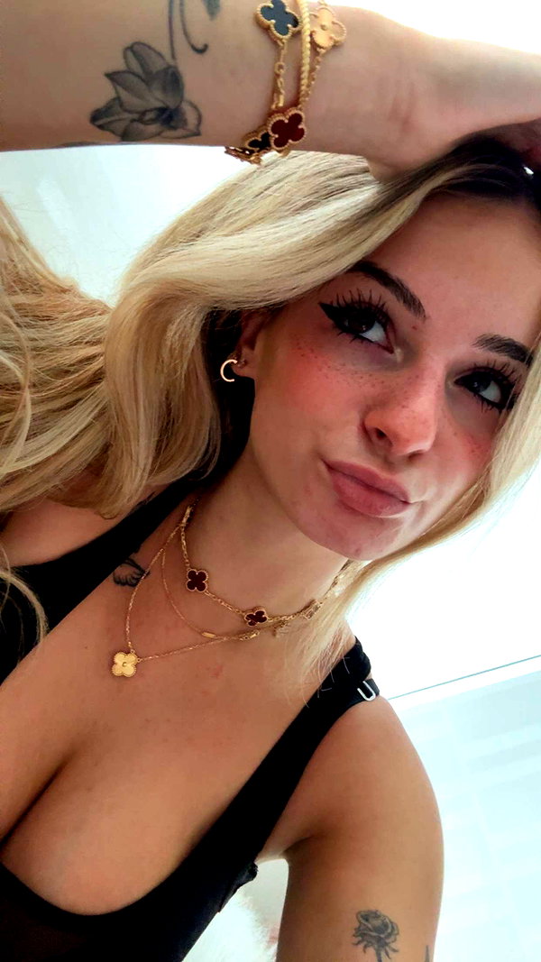 kaitlyn_krems snapchat image archive image