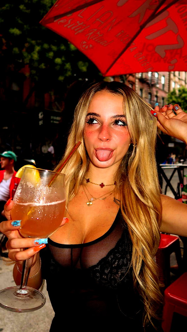 kaitlyn_krems snapchat image archive image