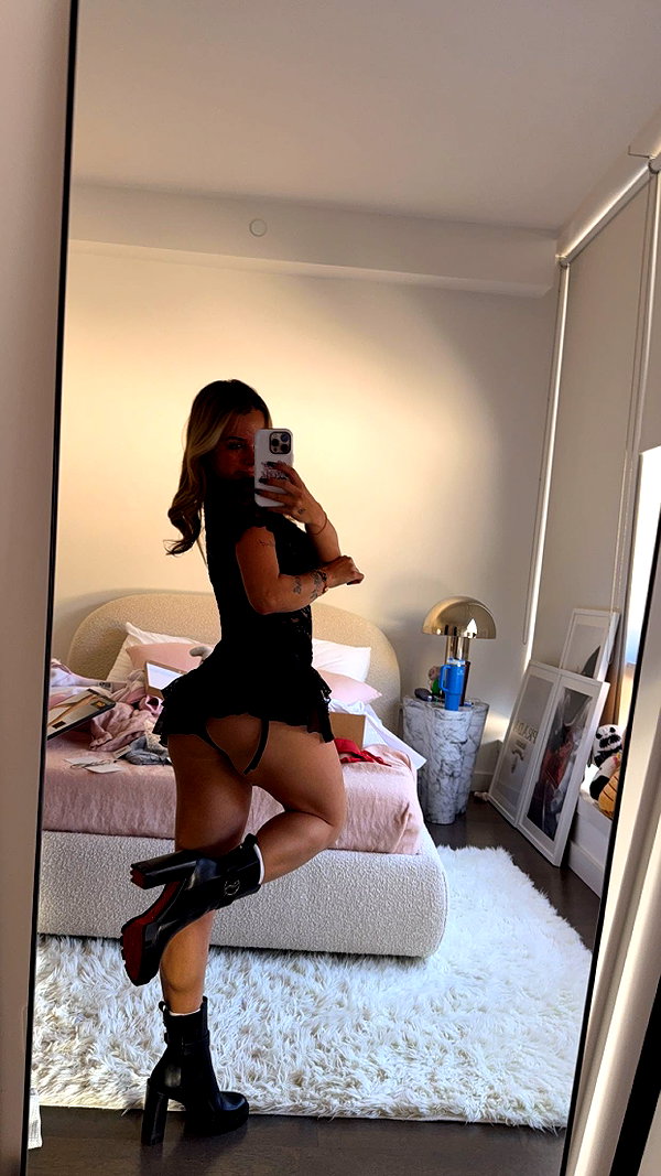kaitlyn_krems snapchat image archive image