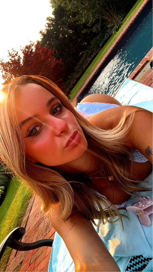 kaitlyn_krems snapchat image archive image