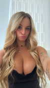 kaitlyn_krems Altpins Profile Picture