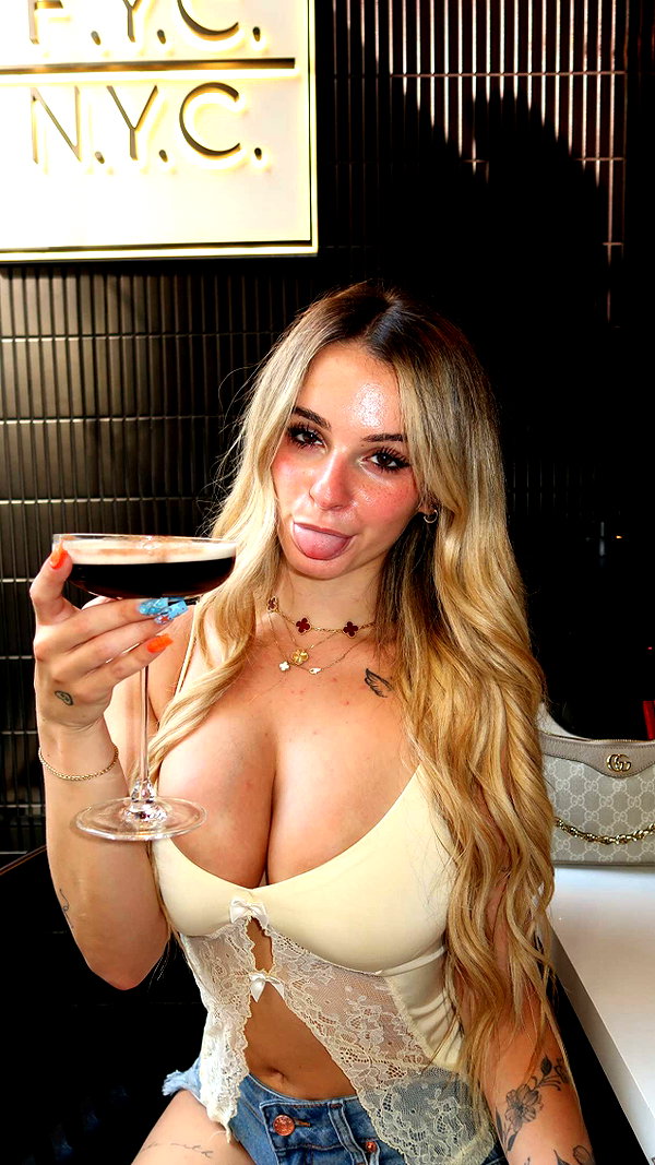 kaitlyn_krems snapchat image archive image