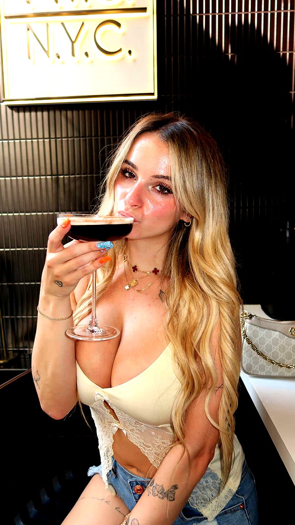 kaitlyn_krems snapchat image archive image
