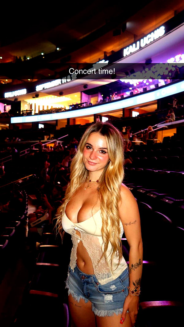 kaitlyn_krems snapchat image archive image