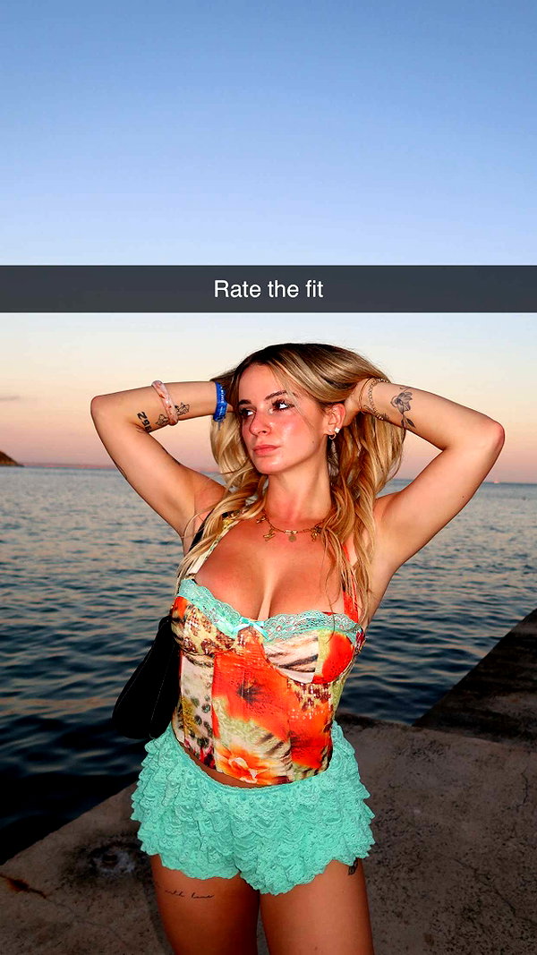 kaitlyn_krems snapchat image archive image