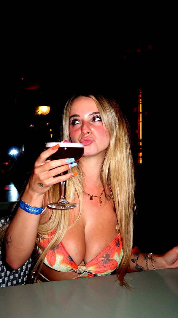 kaitlyn_krems snapchat image archive image