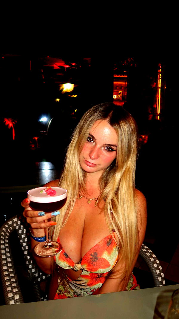 kaitlyn_krems snapchat image archive image