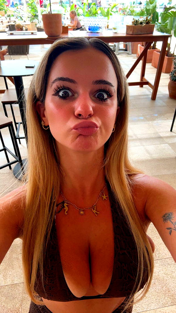 kaitlyn_krems snapchat image archive image