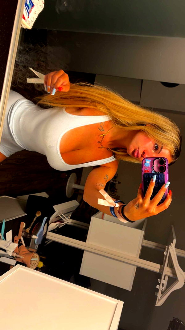 kaitlyn_krems snapchat image archive image