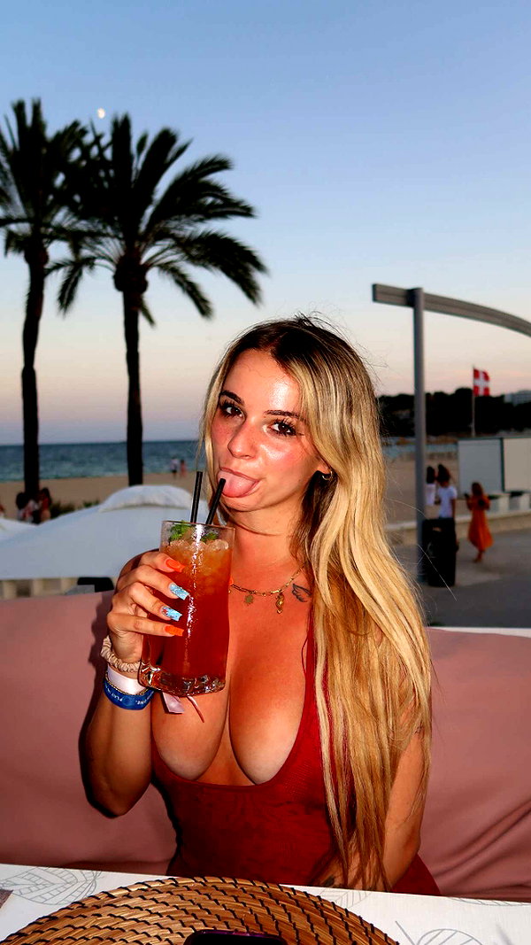 kaitlyn_krems snapchat image archive image