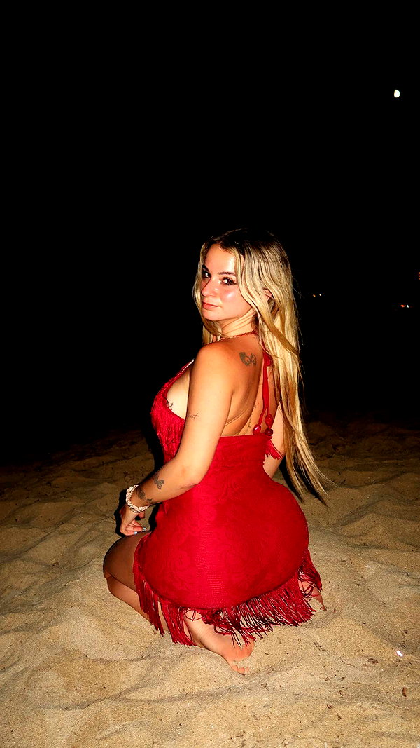 kaitlyn_krems snapchat image archive image