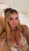 kaitlyn_krems Altpins Profile Picture