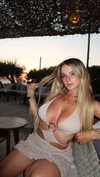 kaitlyn_krems Altpins Profile Picture