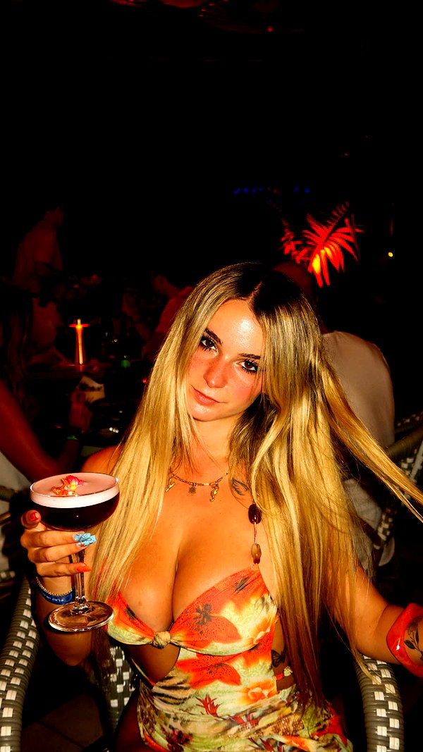 kaitlyn_krems snapchat image archive image