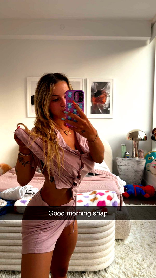 kaitlyn_krems snapchat image archive image