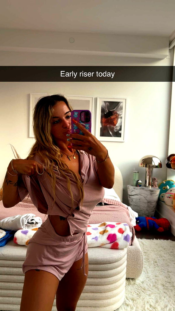 kaitlyn_krems snapchat image archive image