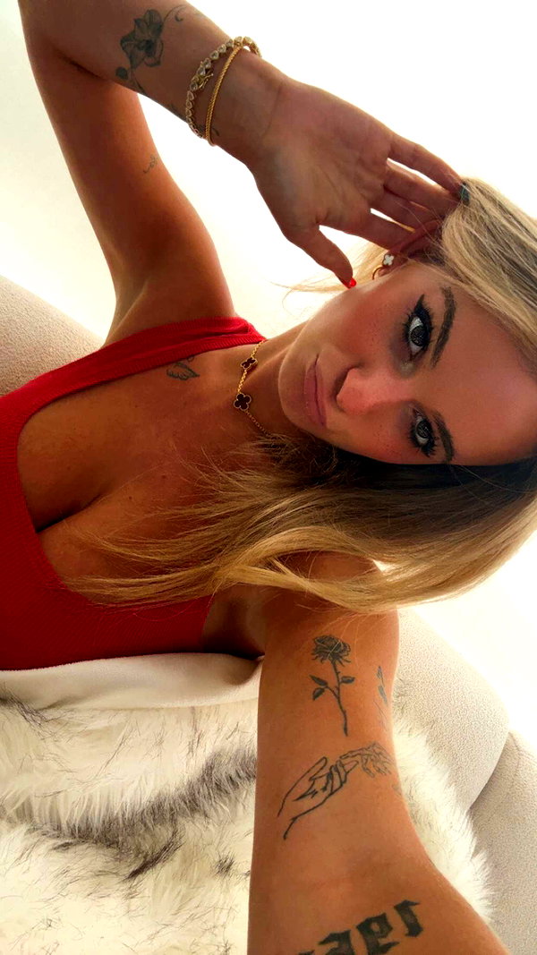 kaitlyn_krems snapchat image archive image