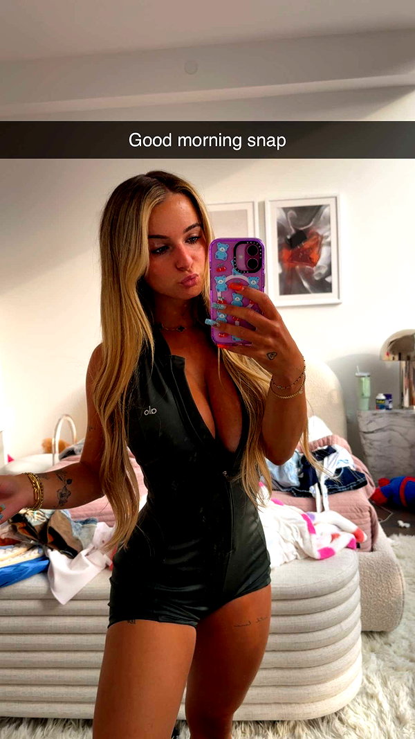 kaitlyn_krems snapchat image archive image