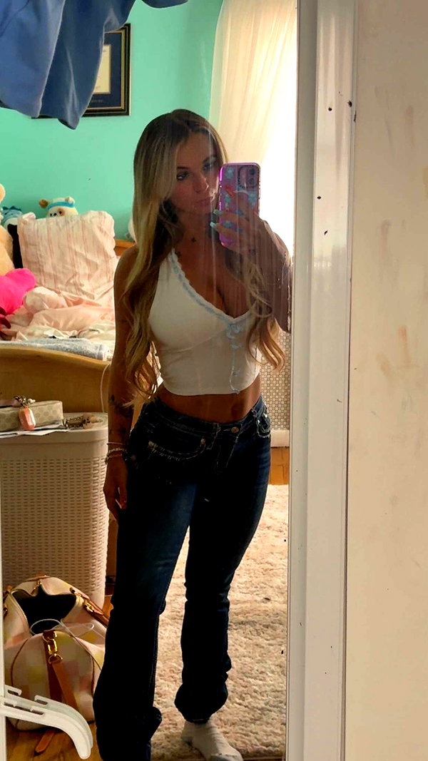 kaitlyn_krems snapchat image archive image