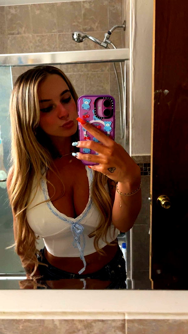 kaitlyn_krems snapchat image archive image