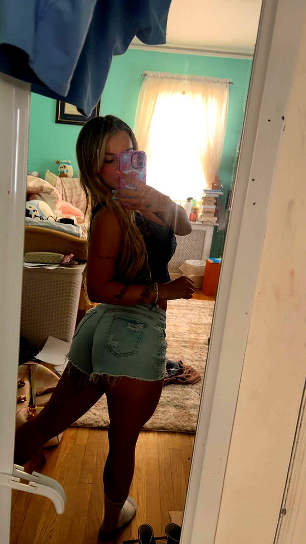 kaitlyn_krems snapchat image archive image