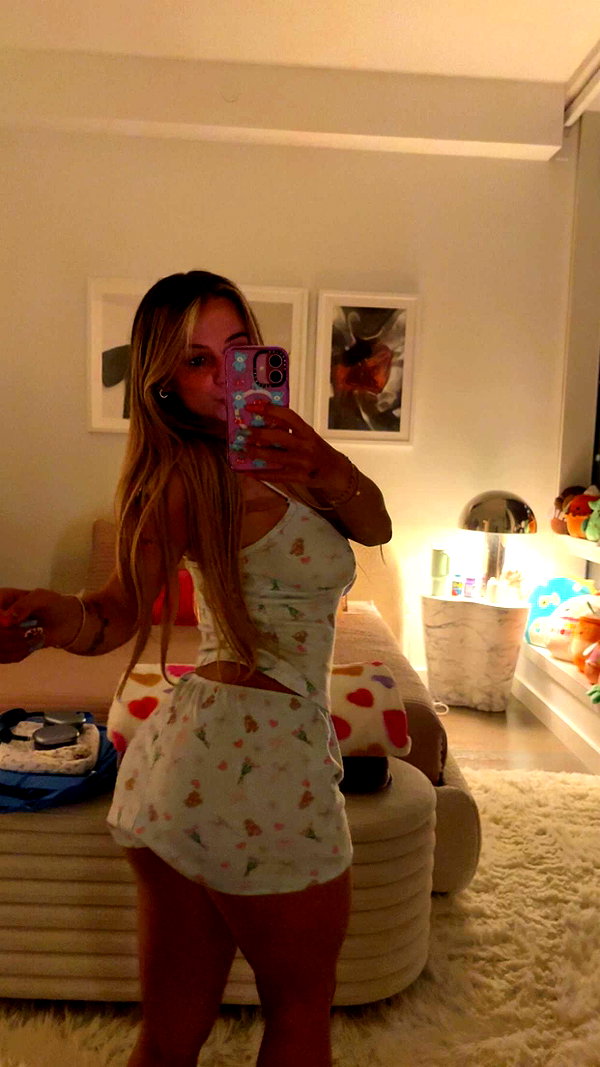 kaitlyn_krems snapchat image archive image