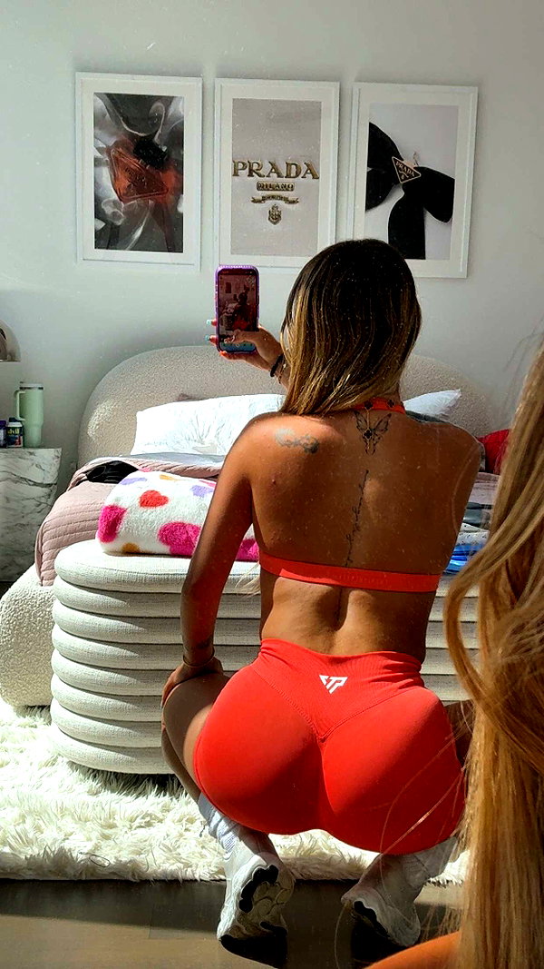 kaitlyn_krems snapchat image archive image