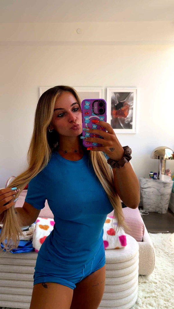 kaitlyn_krems snapchat image archive image
