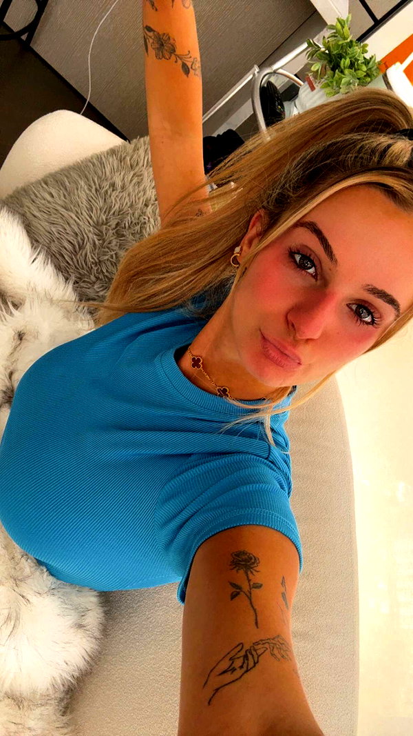 kaitlyn_krems snapchat image archive image