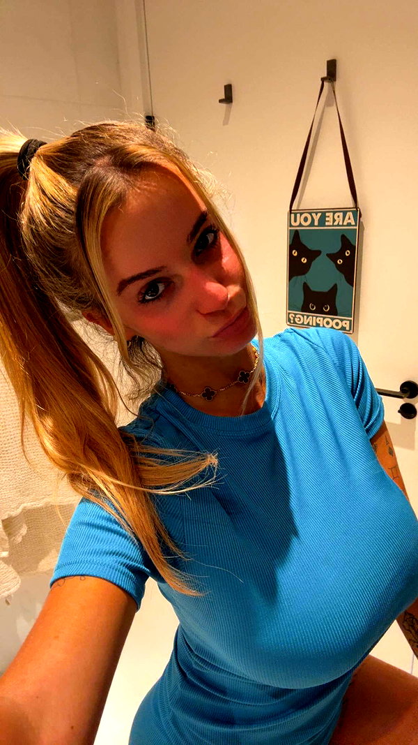 kaitlyn_krems snapchat image archive image