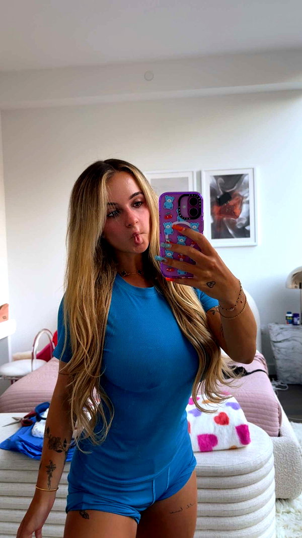 kaitlyn_krems snapchat image archive image