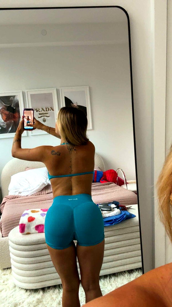 kaitlyn_krems snapchat image archive image