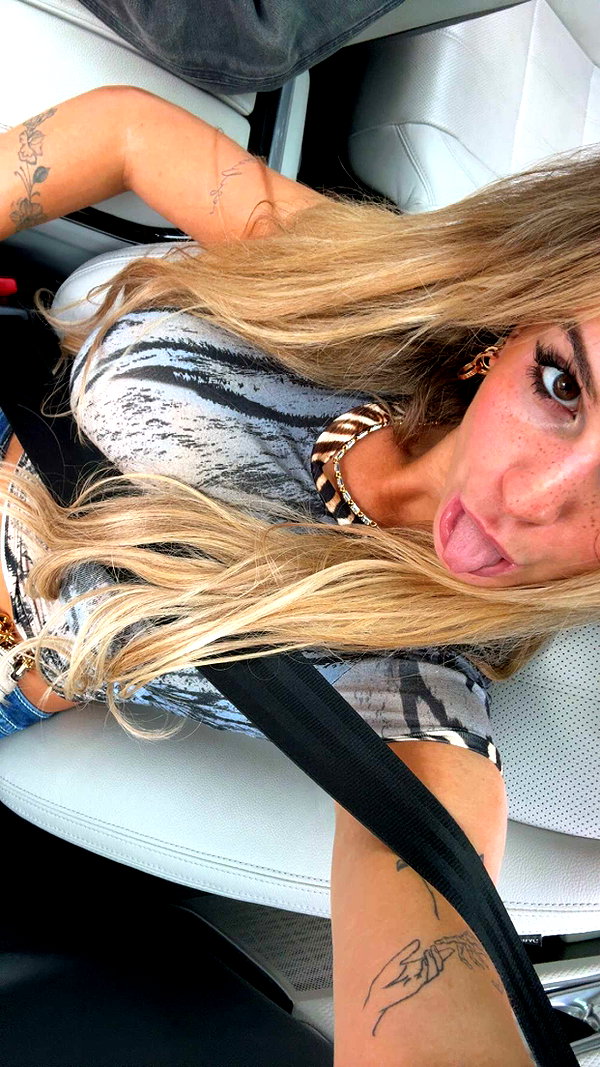 kaitlyn_krems snapchat image archive image