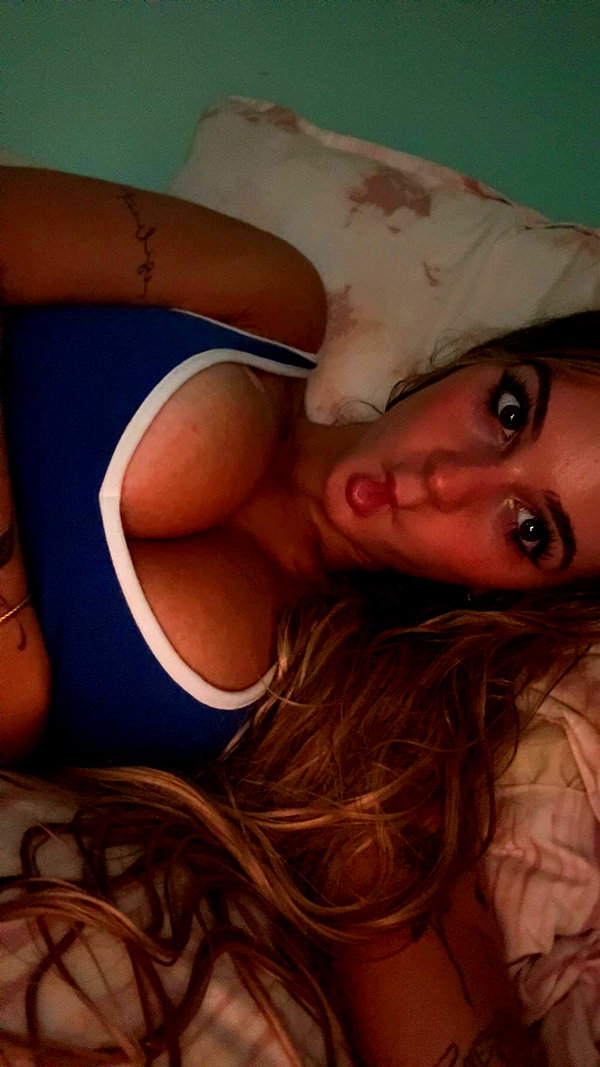 kaitlyn_krems snapchat image archive image