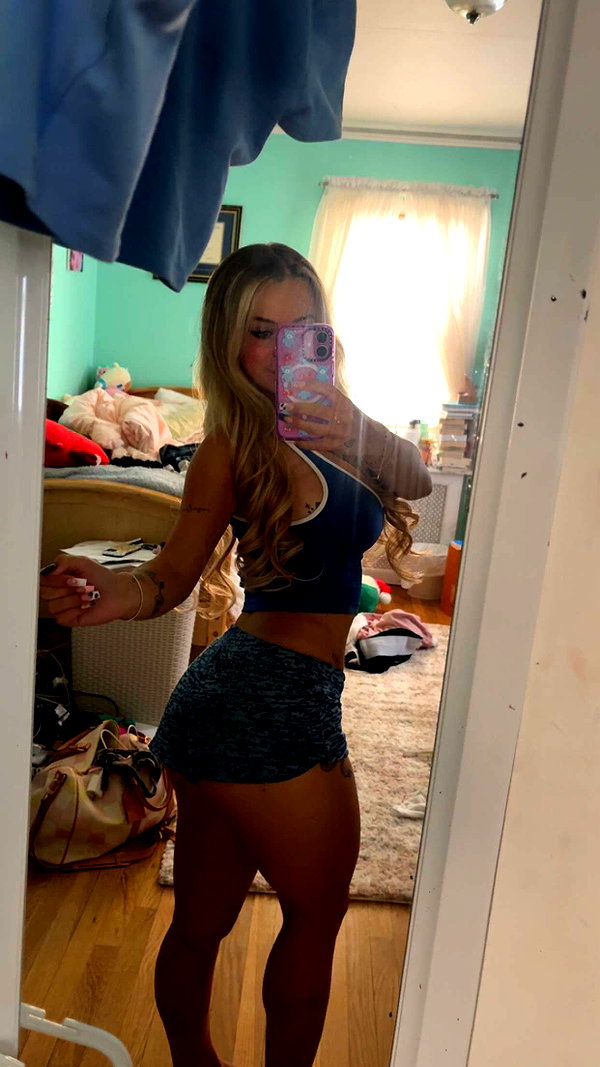 kaitlyn_krems snapchat image archive image