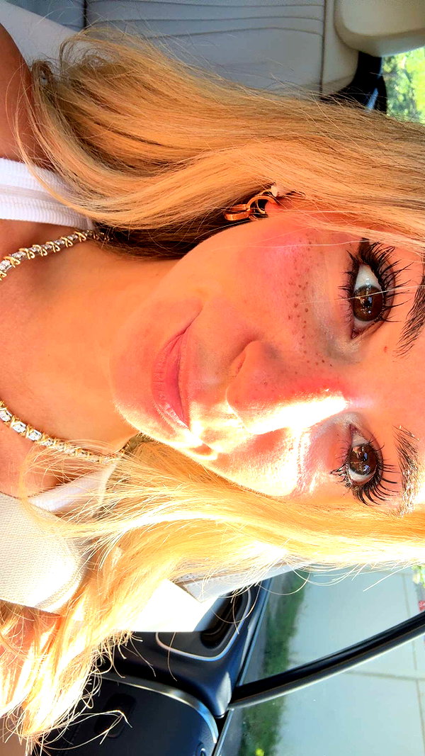 kaitlyn_krems snapchat image archive image