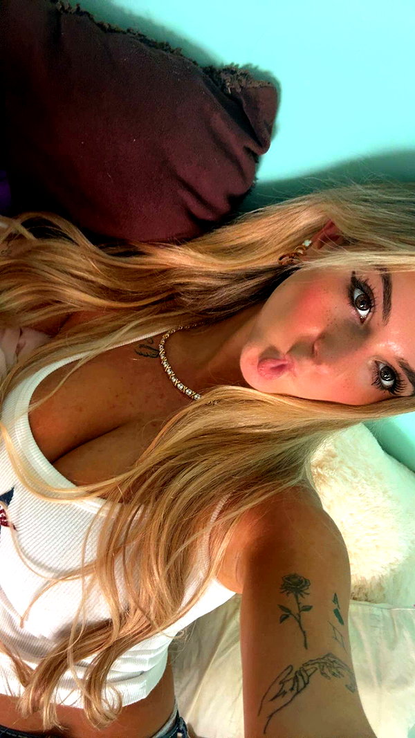 kaitlyn_krems snapchat image archive image