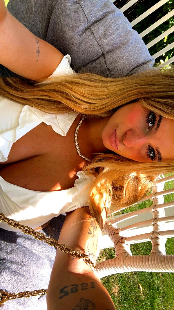 kaitlyn_krems snapchat image archive image