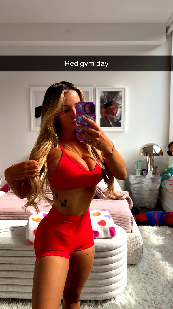kaitlyn_krems snapchat image archive image