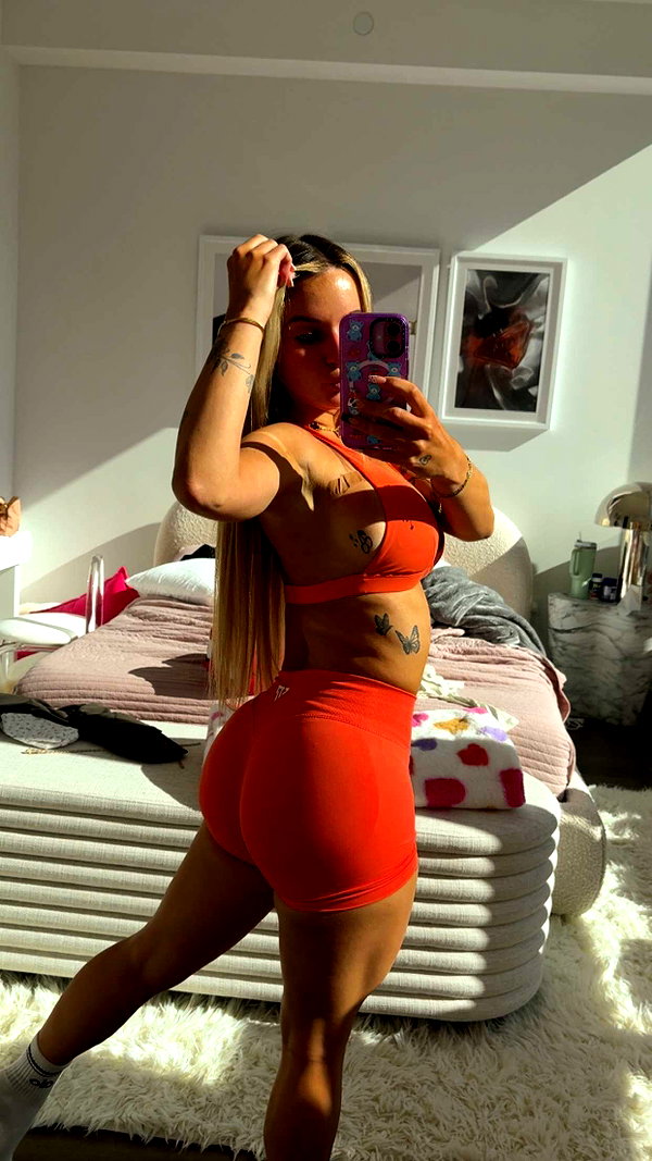 kaitlyn_krems snapchat image archive image