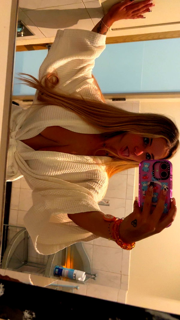 kaitlyn_krems snapchat image archive image