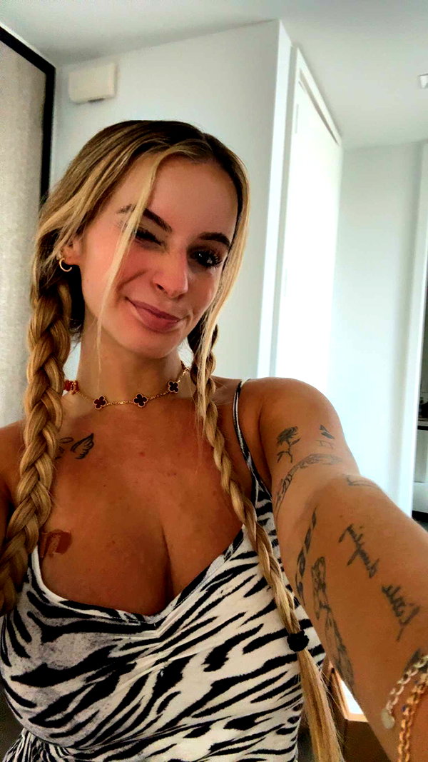 kaitlyn_krems snapchat image archive image