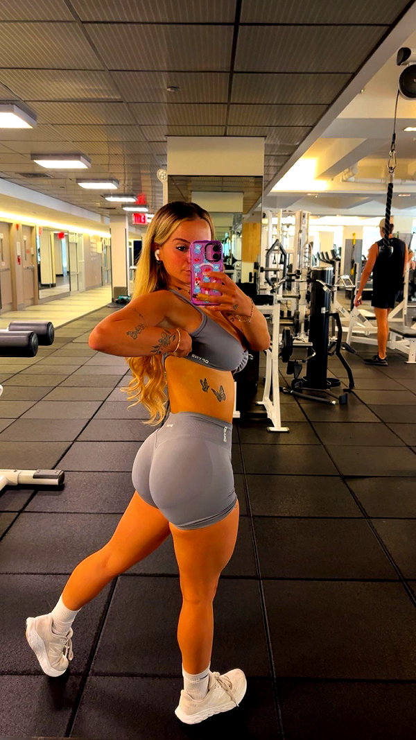 kaitlyn_krems snapchat image archive image